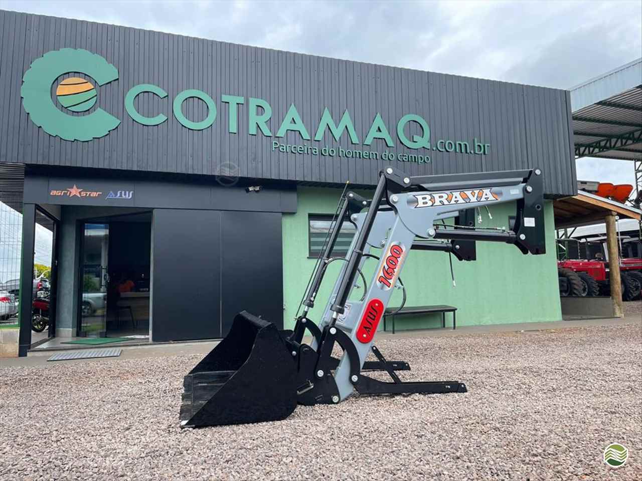 IMPLEMENTOS AGRICOLAS CONCHA E LAMINA CONCHA FRONTAL Cotramaq Tratores GOIOERE PARANÁ PR